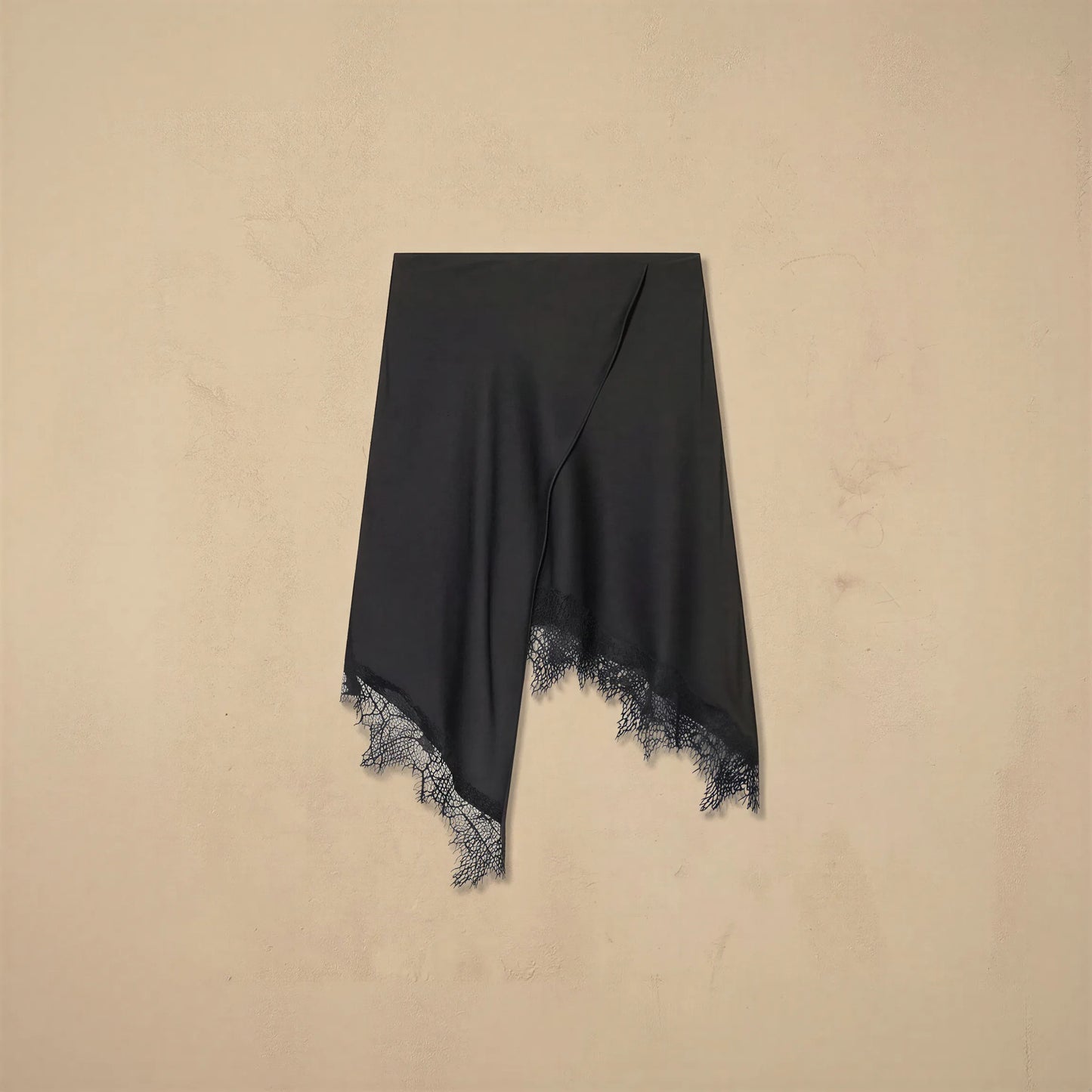 Jupe Midi Asymétrique Satin et en Dentelle Macri