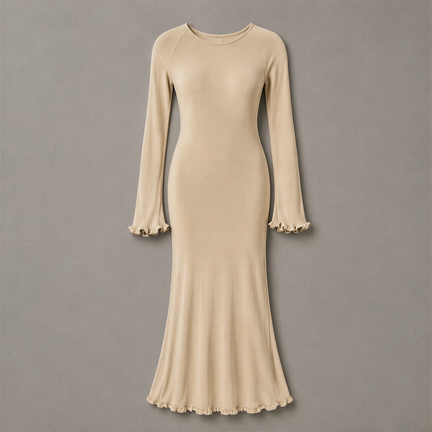 Robe Moulante Tricotée à Finitions Volantées Mula