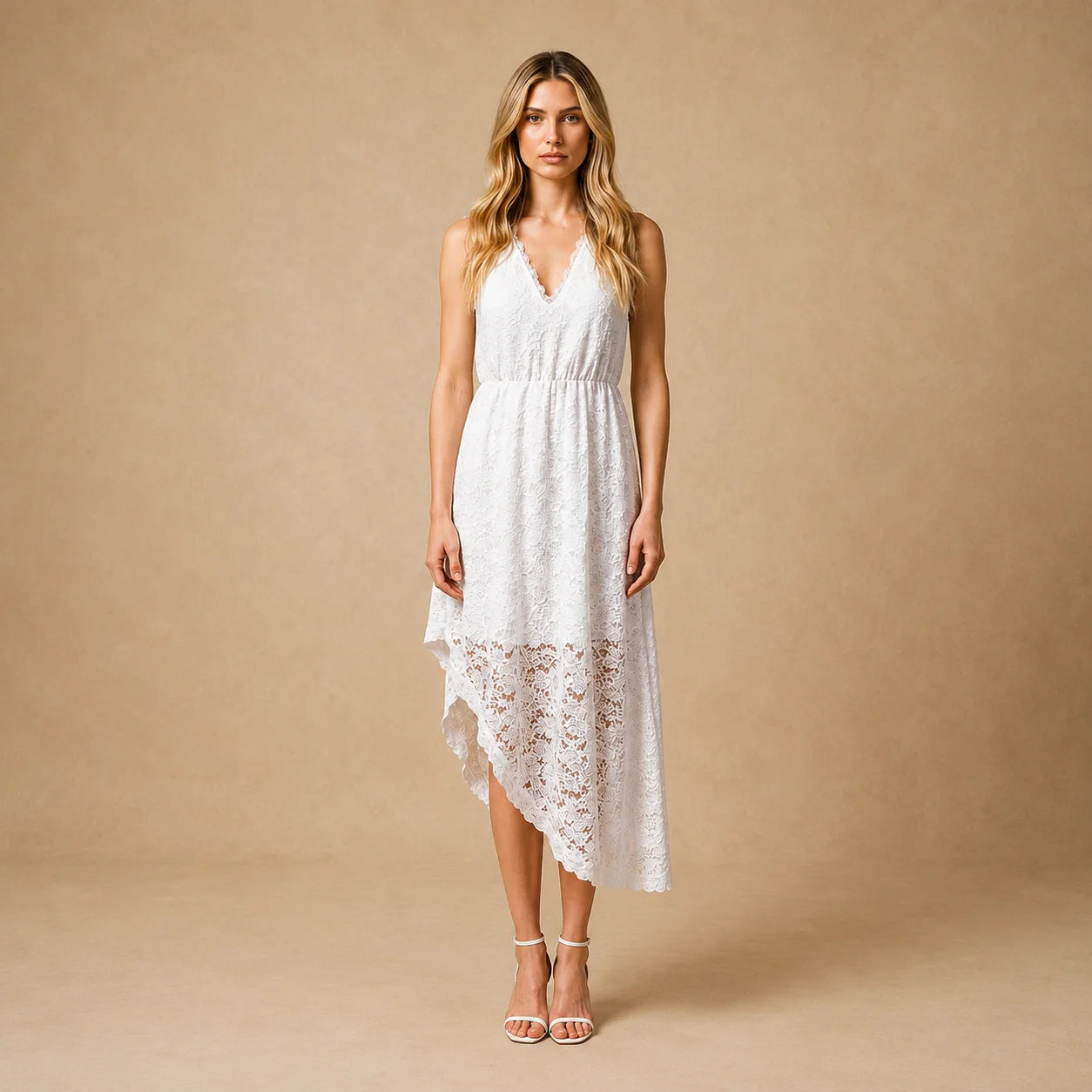 Robe Longue Asymétrique Bohème en Dentelle Blanche Sofia