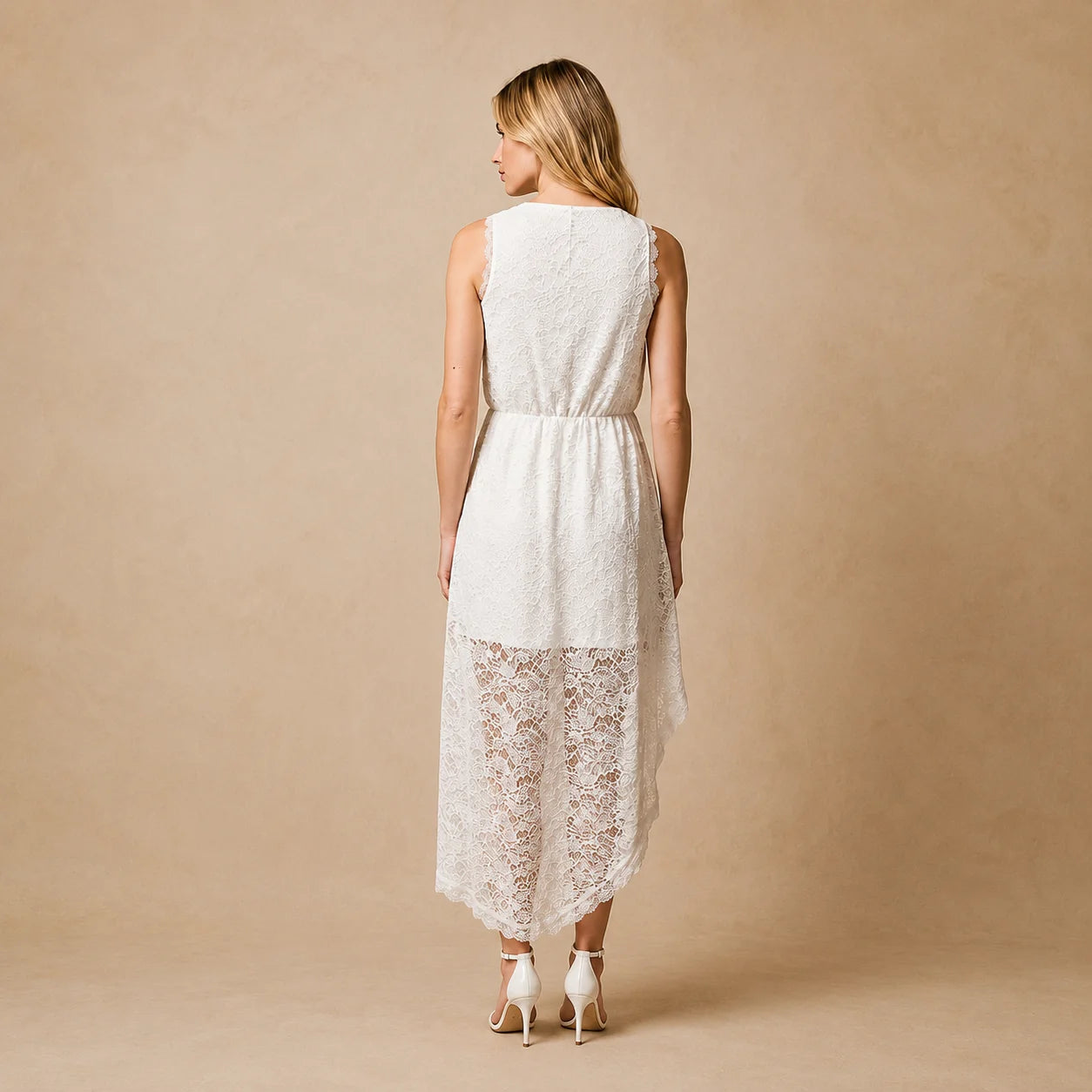 Robe Longue Asymétrique Bohème en Dentelle Blanche Sofia