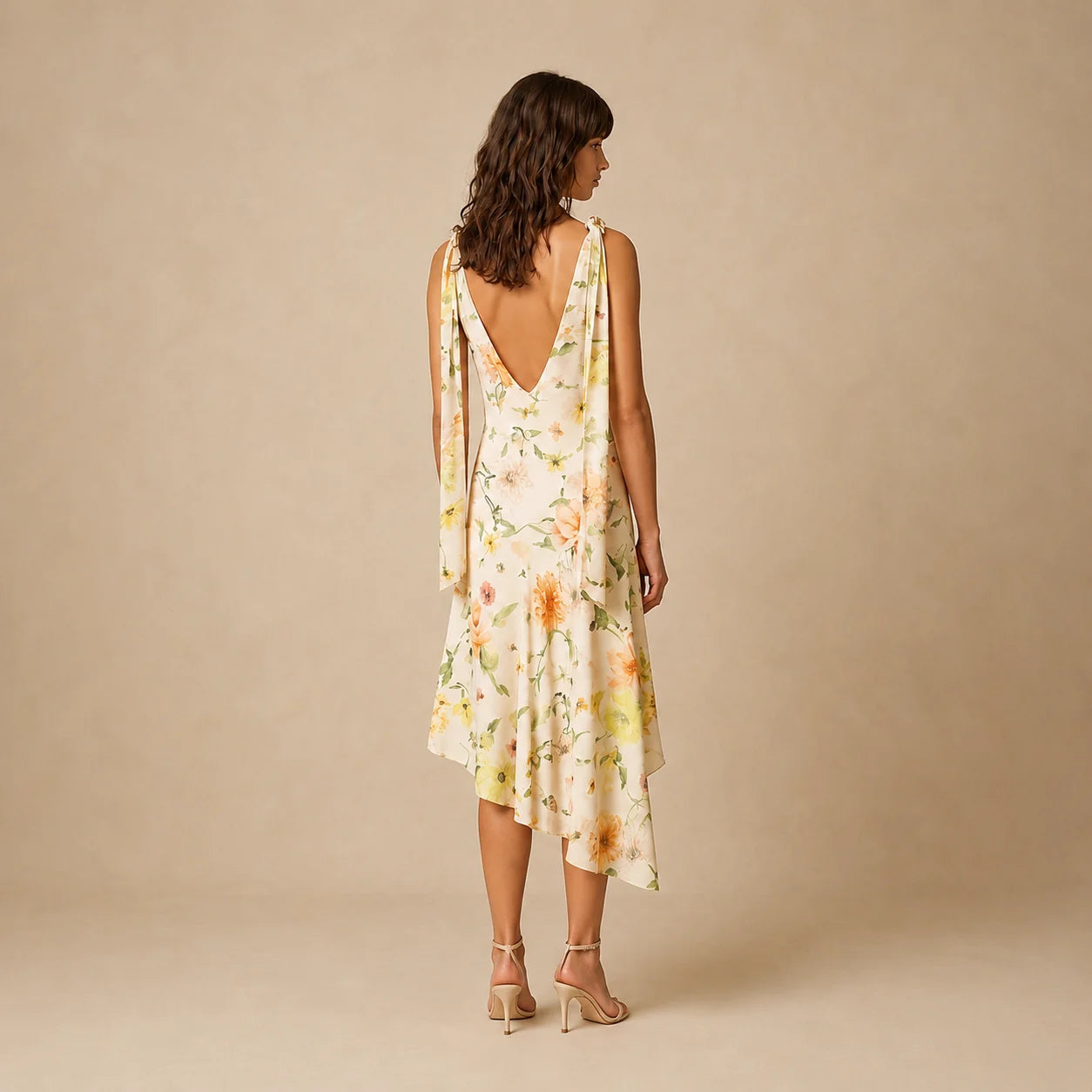 Robe Longue Asymétrique au Décolleté Drapé Cascade Liana