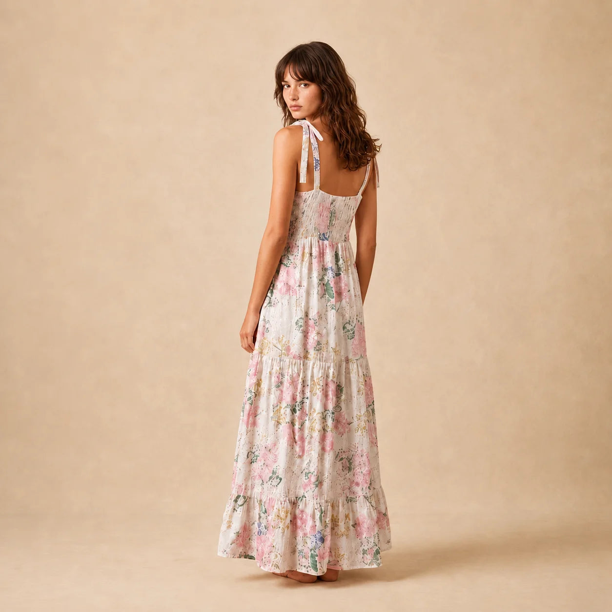 Robe Longue à Broderies Florales Carmela