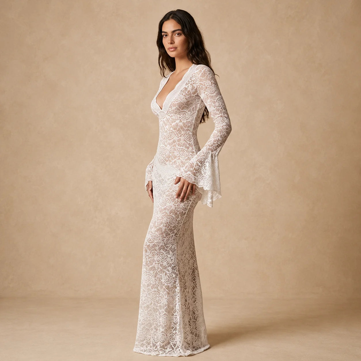 Robe Maxi en Dentelle Transparente à Manches Évasées Fanara
